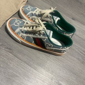 Size 8 Authentic Gucci